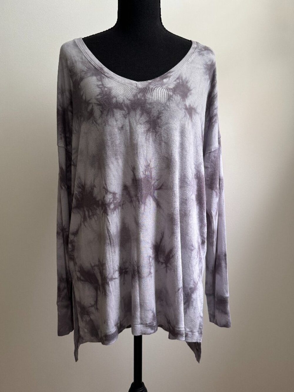 American Eagle Soft & Sexy Gray Tie Dye Long Sleeve V-Neck Tunic Top Modal Small
